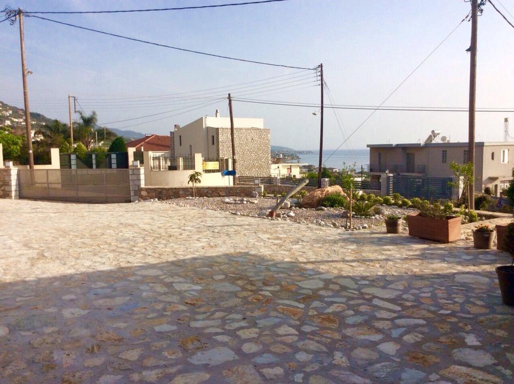Mountain & Sea Apartamento Calamata Exterior foto